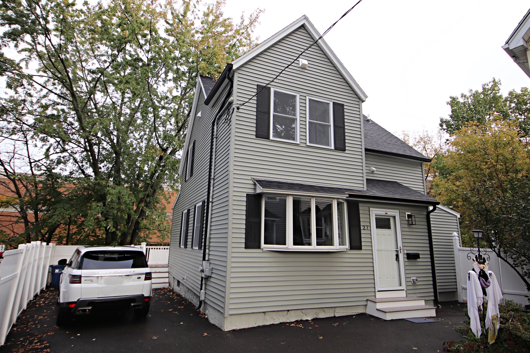27 Holbrook Court, Melrose, Massachusetts 02176