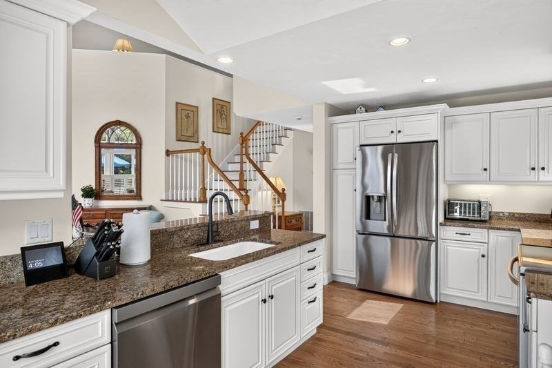 5 Alice Mullens Way, Plymouth, Massachusetts 02360