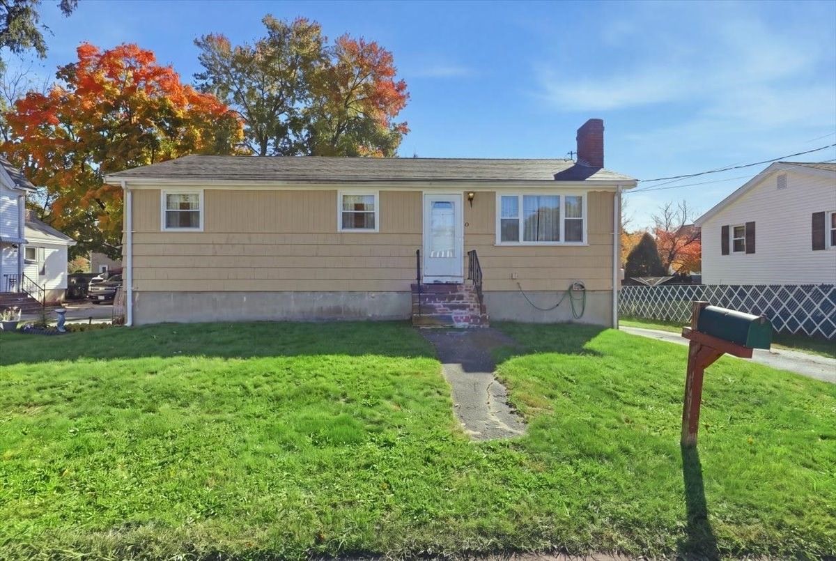 13 Horton St, Taunton, Massachusetts 2342