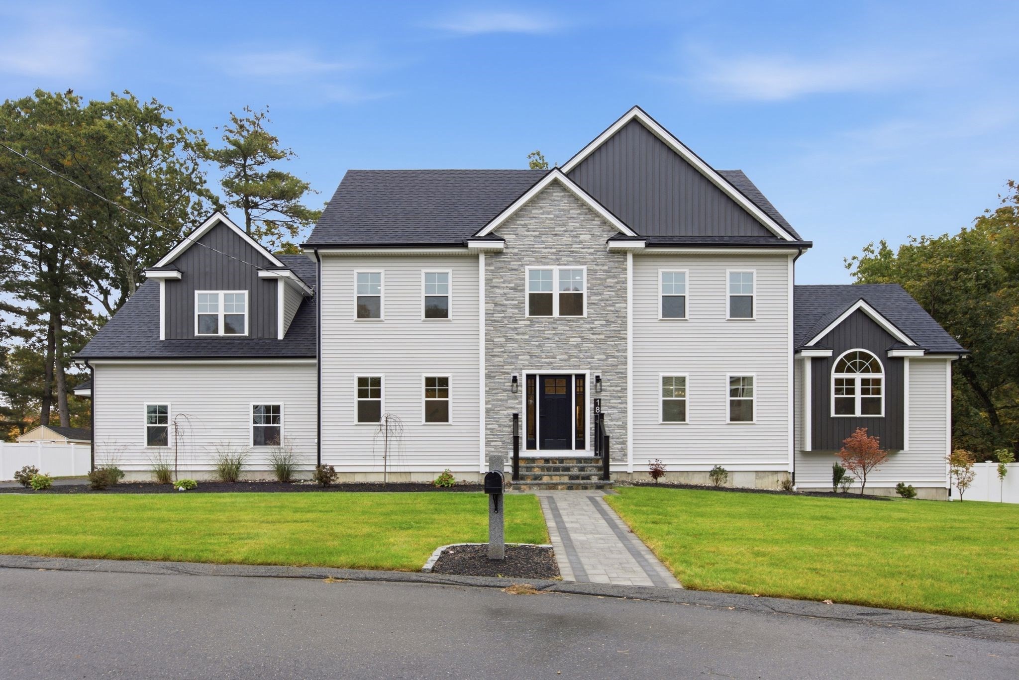 18 Druid Hill Ave, Burlington, Massachusetts 3608