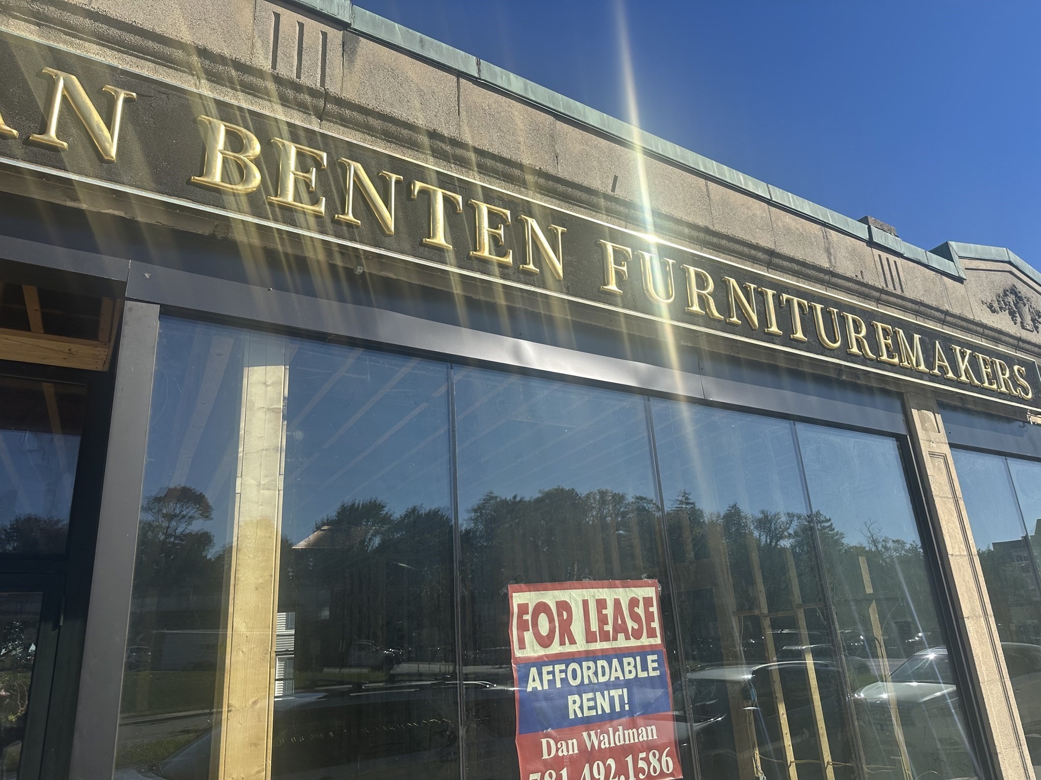 821 Boylston, Brookline, Massachusetts 02467
