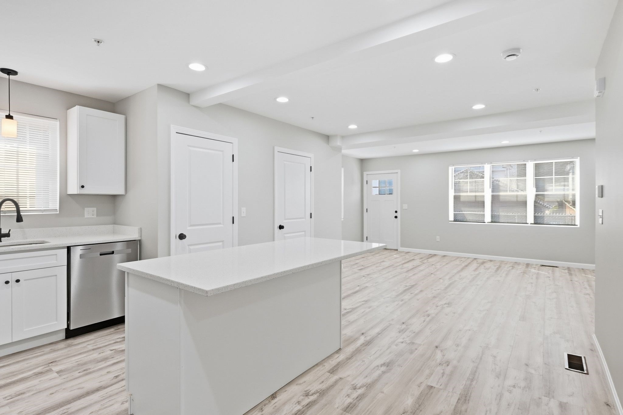 61 Parker St, Springfield, Massachusetts 01151