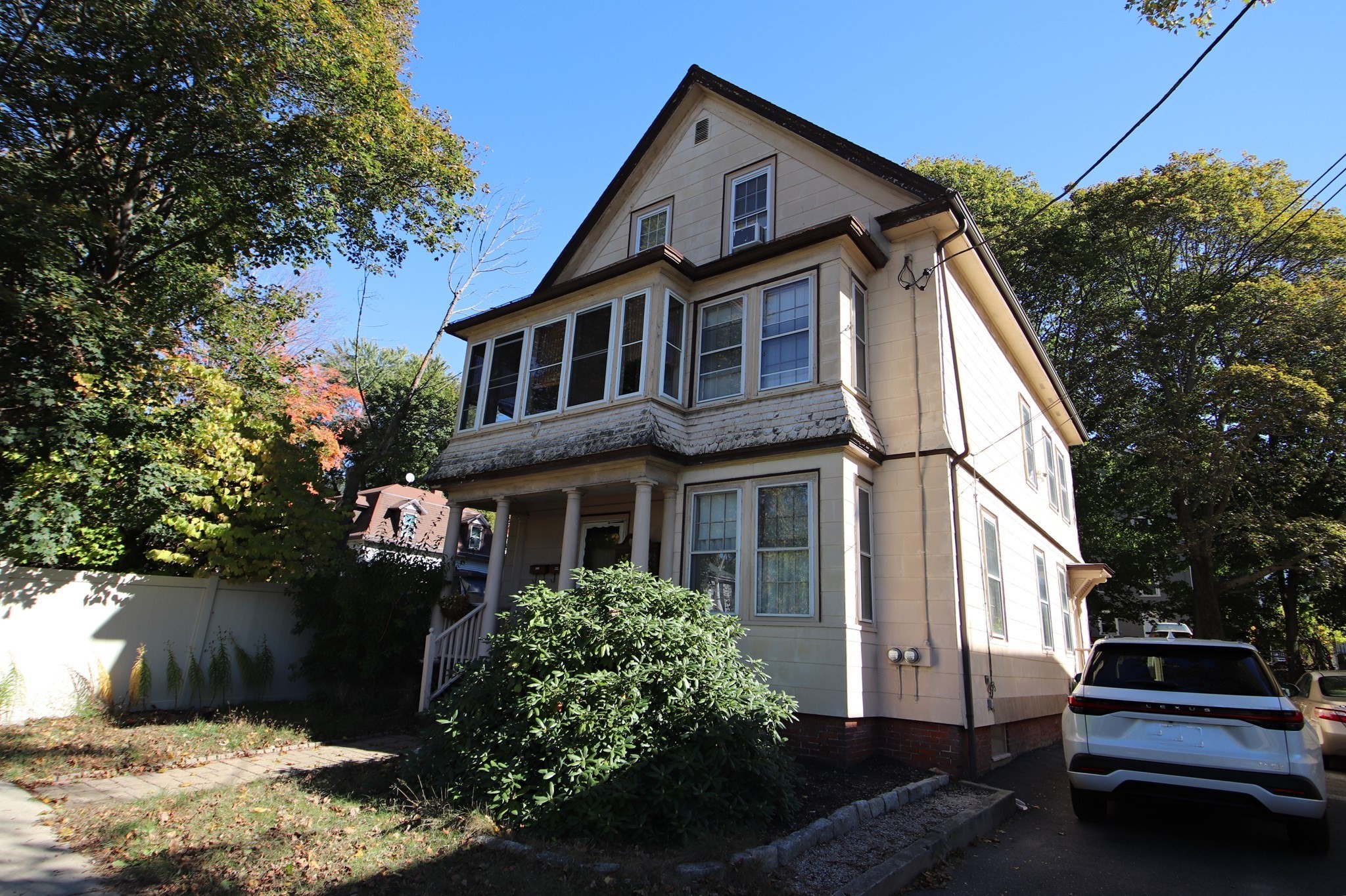 588 Lincoln Avenue, Saugus, Massachusetts 01906