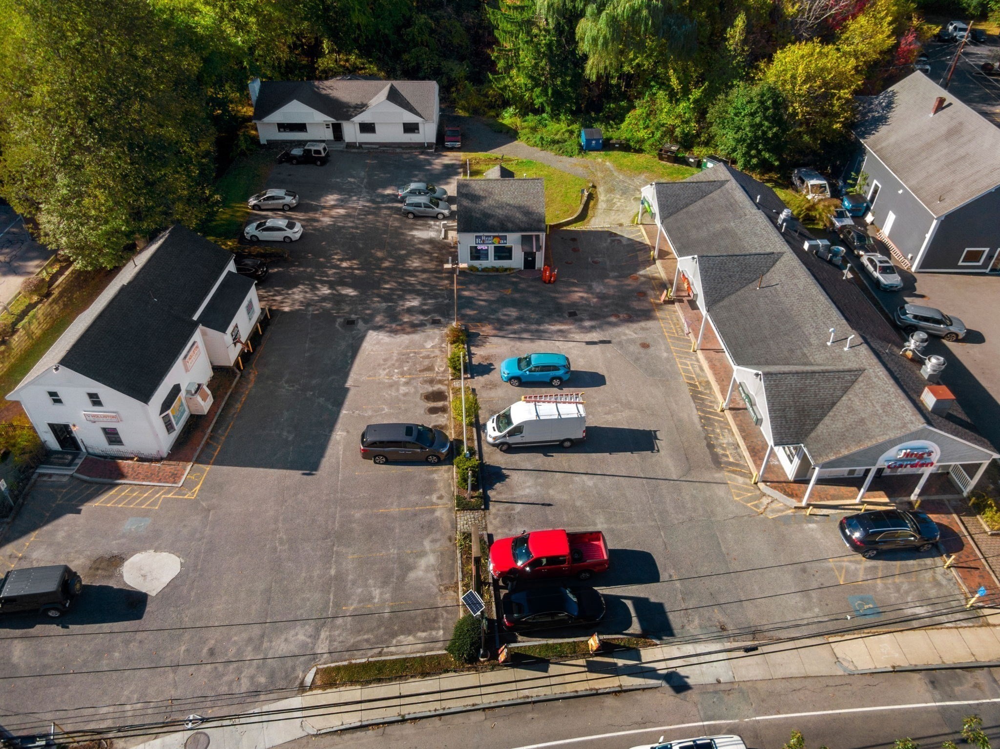 459-465 Washington St, Holliston, Massachusetts 01746