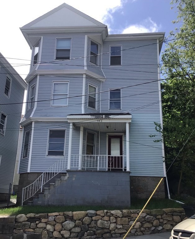 583 Centre St, Fall River, Massachusetts 02724