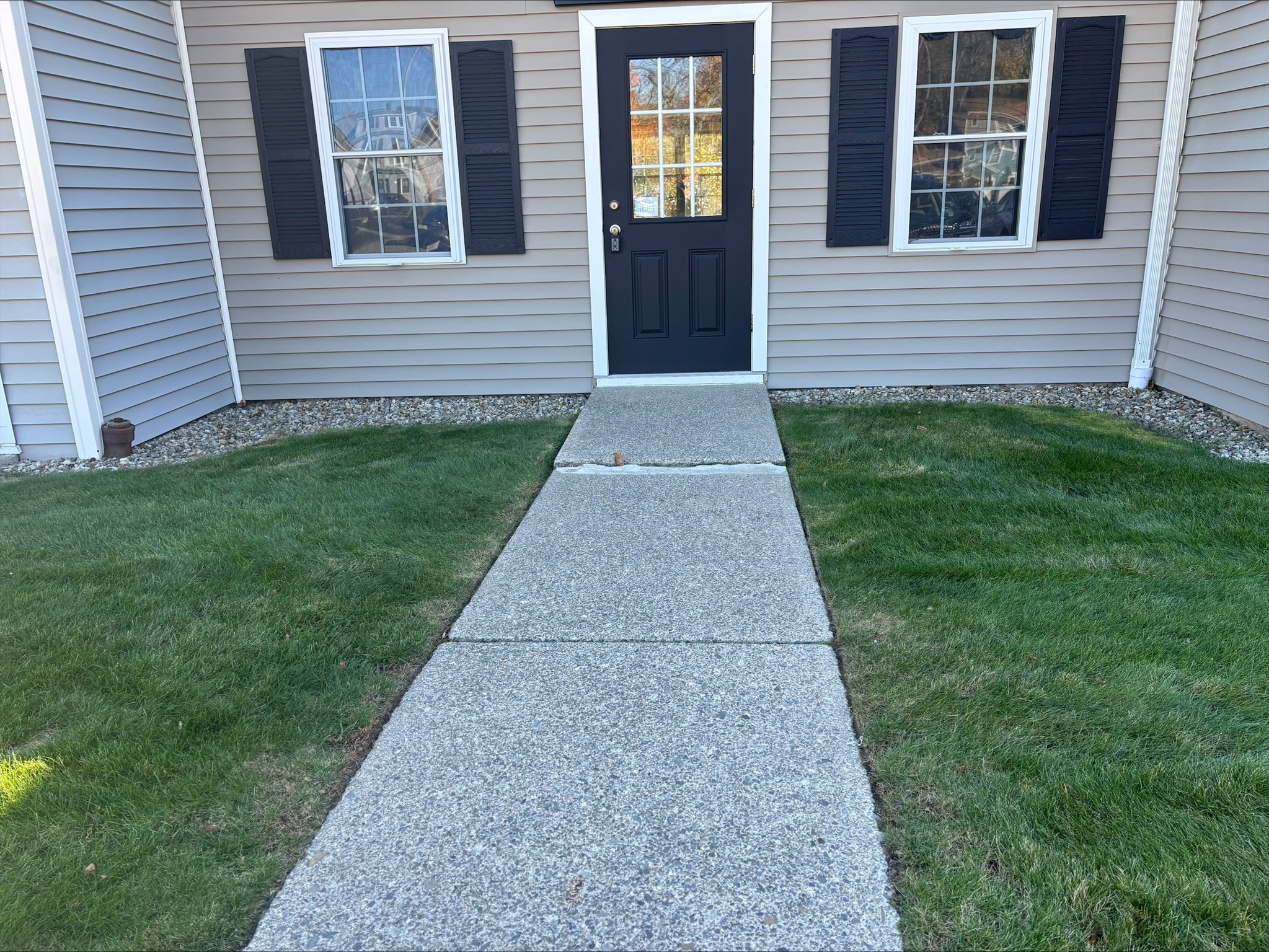 1147 Main St, Tewksbury, Massachusetts 2011