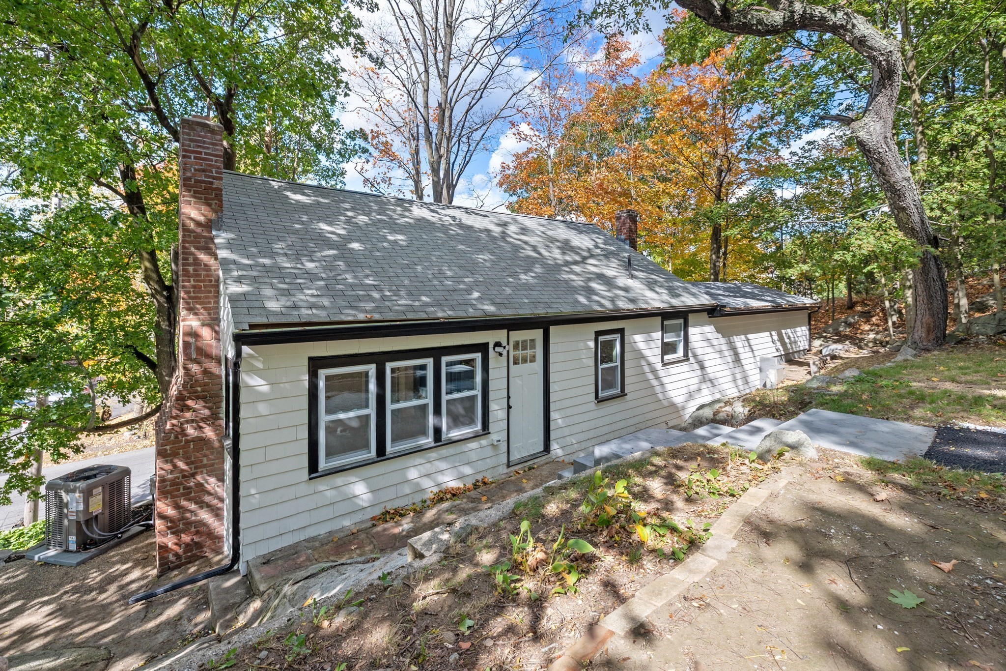 9 Walden Pond Ave, Saugus, Massachusetts 01906