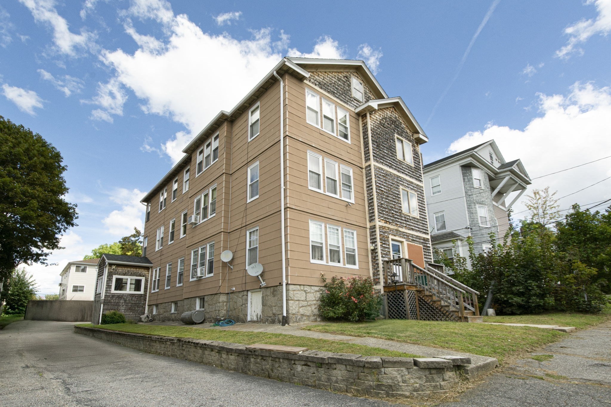 14 Ericsson St, Worcester, Massachusetts 01606