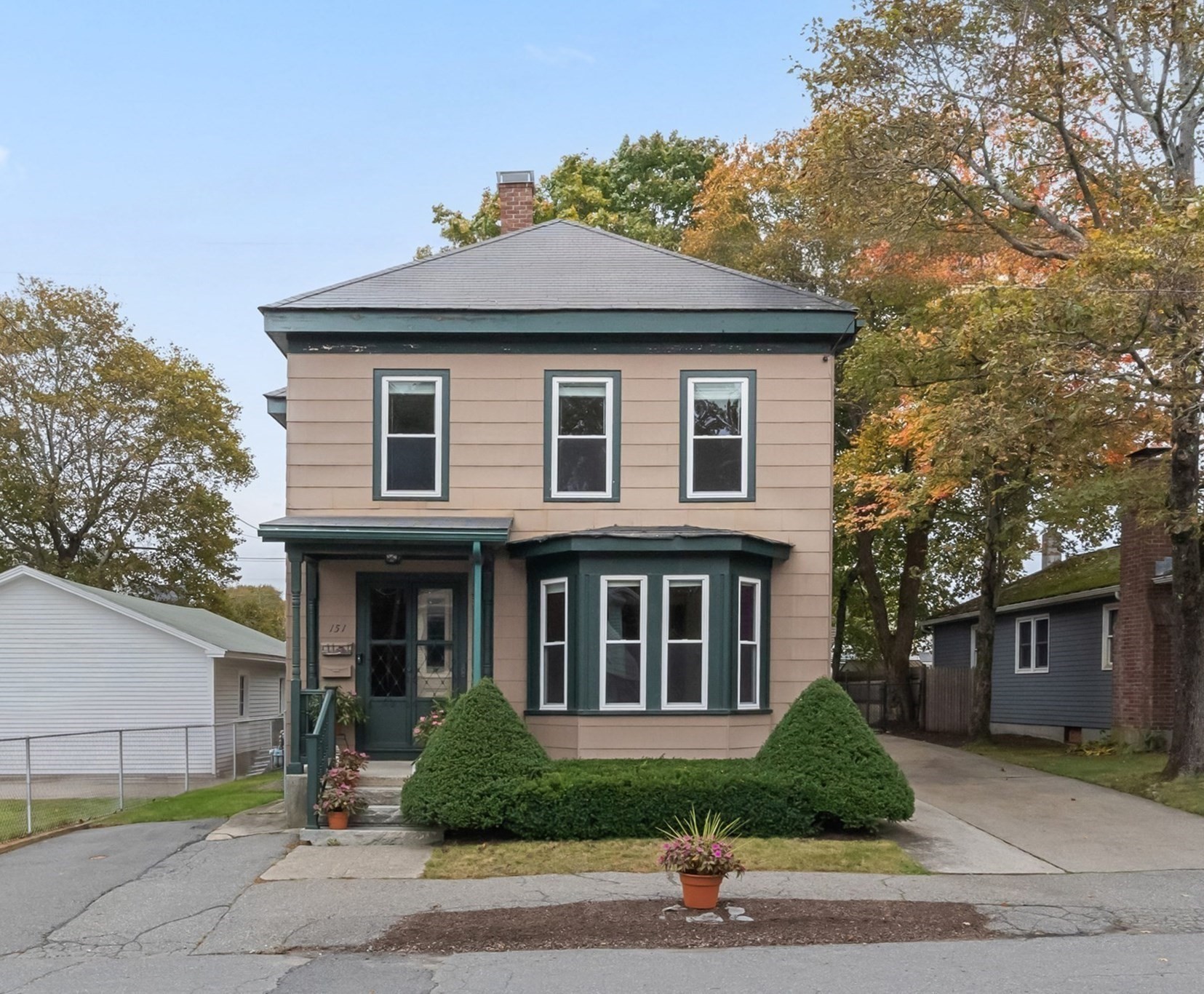 151 West St, Clinton, Massachusetts 1724