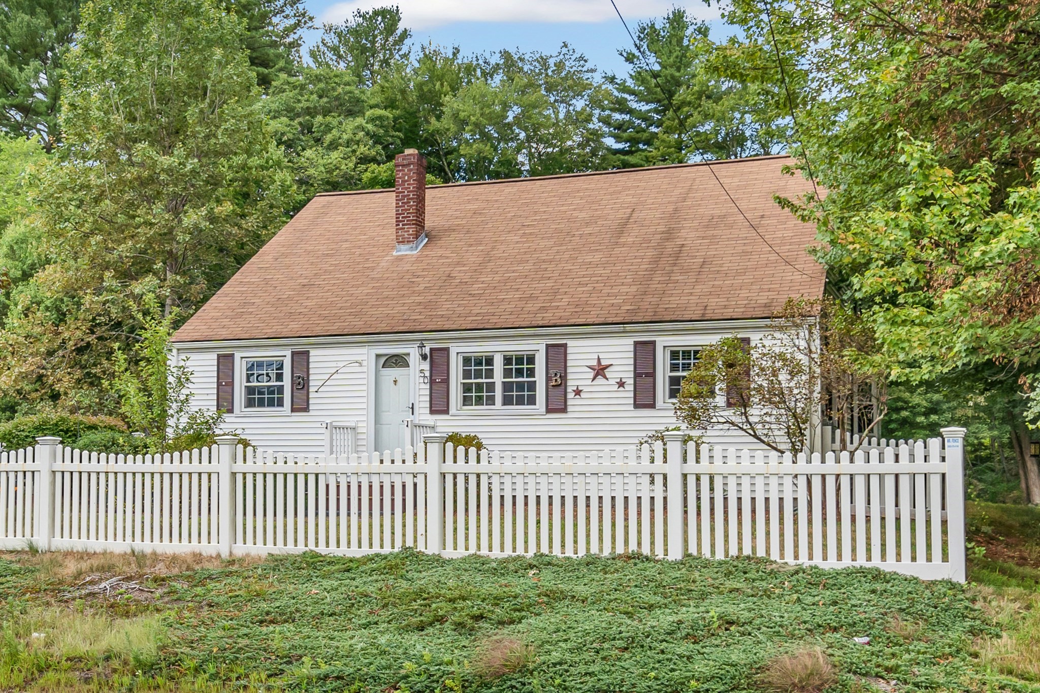 50 Hartford Ave E, Mendon, Massachusetts 01756
