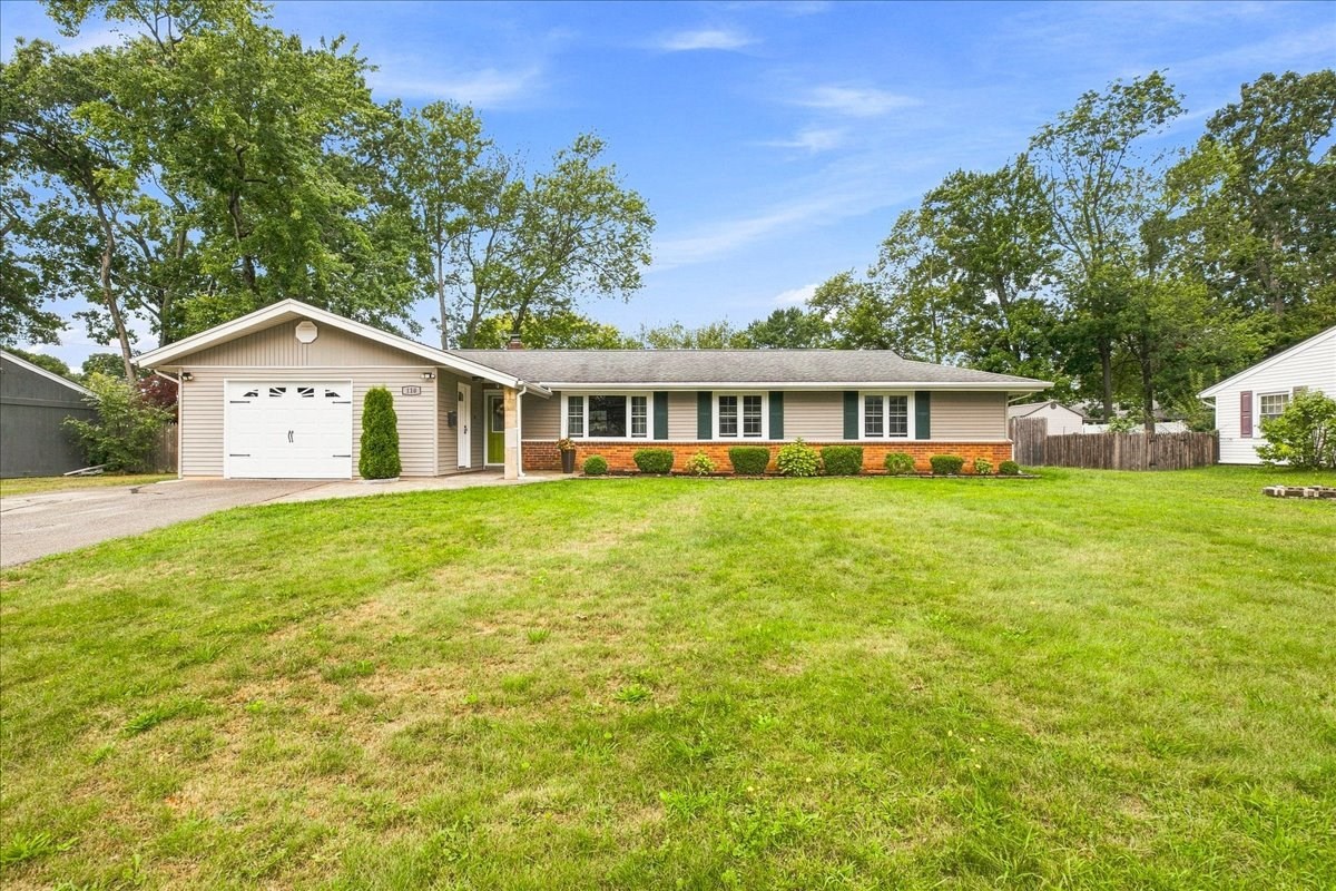 110 Crane Road, Brockton, Massachusetts 3021