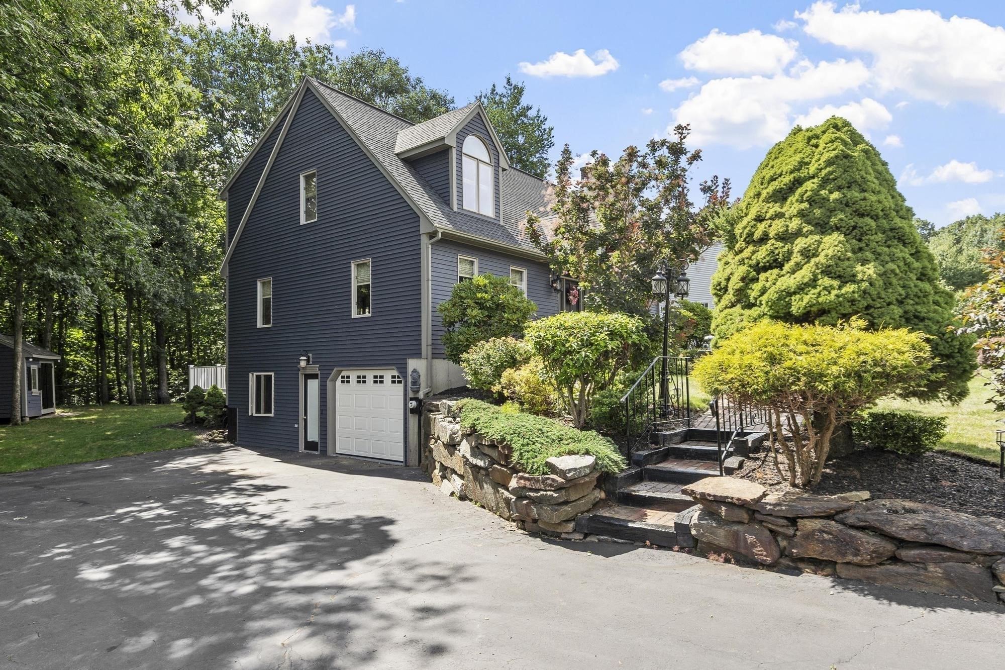 17 Sycamore Drive, Rutland, Massachusetts 01543